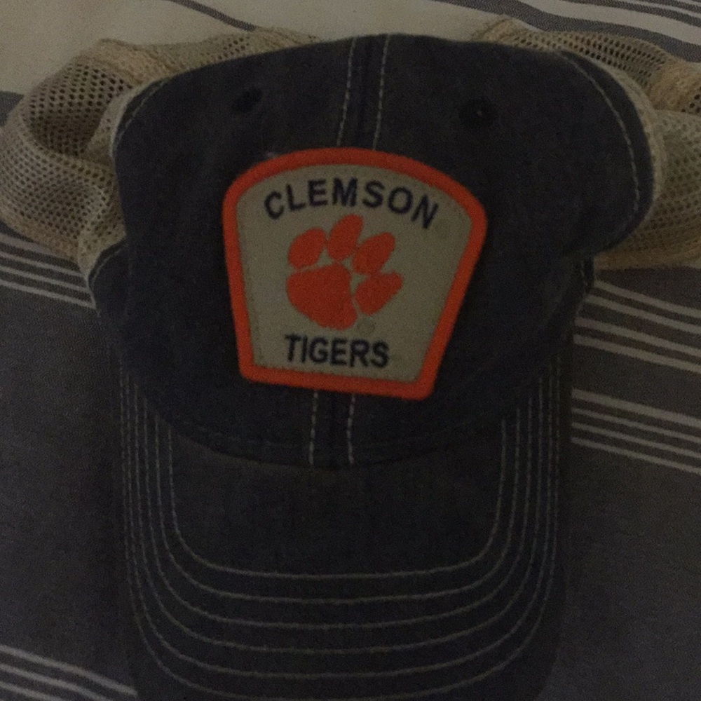 Clemson tigers hat.